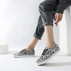 Nuheel® Woman Women's Canvas Sneakers Low Cut Canvas Shoes Lace Up Casual Tennis Shoes