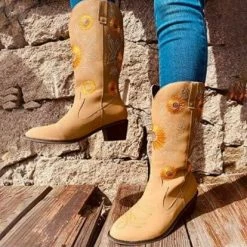 Nuheel® Woman Nuheel Sunflower Platform Boots For Women Plus Size Knee High Boots Embroidered Ethnic Style Cowboy Boots