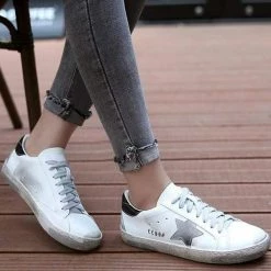 Nuheel® Woman Sequins Star Design Casual Lace-Up Distressed White Sneakers