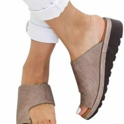 Nuheel® Woman Sandals For Women, Womens Comfy Summer Slippers For Big Toe Open Toe Casual Light Weight Flat Sandals Flip Flops