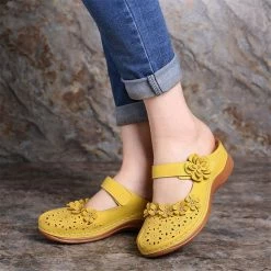 Nuheel® Women's Clogs Leather Slippers Leather Slip On Mules Flat Sandals 102 Nuheel® Women's Clogs Leather Slippers Leather Slip On Mules Flat Sandals